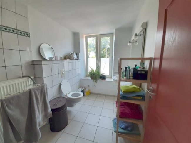 Appartement dans un immeuble communautaire à Eprave, Rochefort