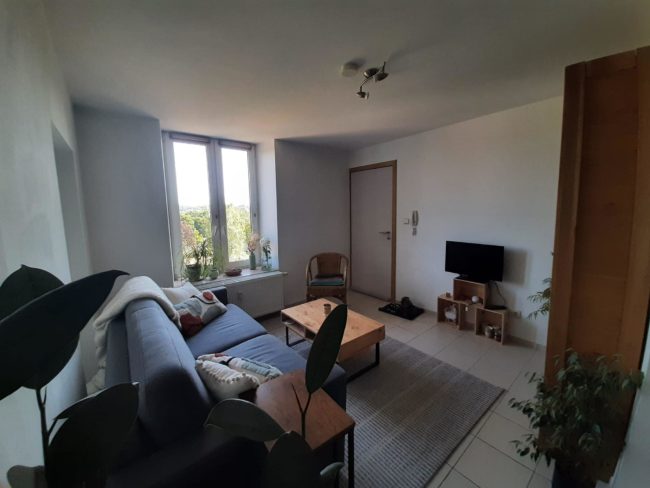 Appartement dans un immeuble communautaire à Eprave, Rochefort