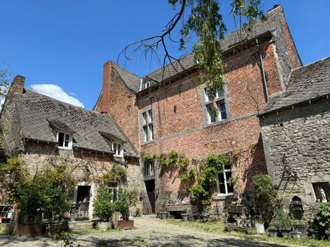 A VENDRE Ferme en carré Haut potentiel région NAMUR